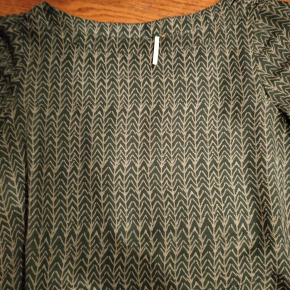 Free People Bohemian Green Geometric Pattern Big Bell Sleeve Cropped Top Medium - Picture 3 of 8
